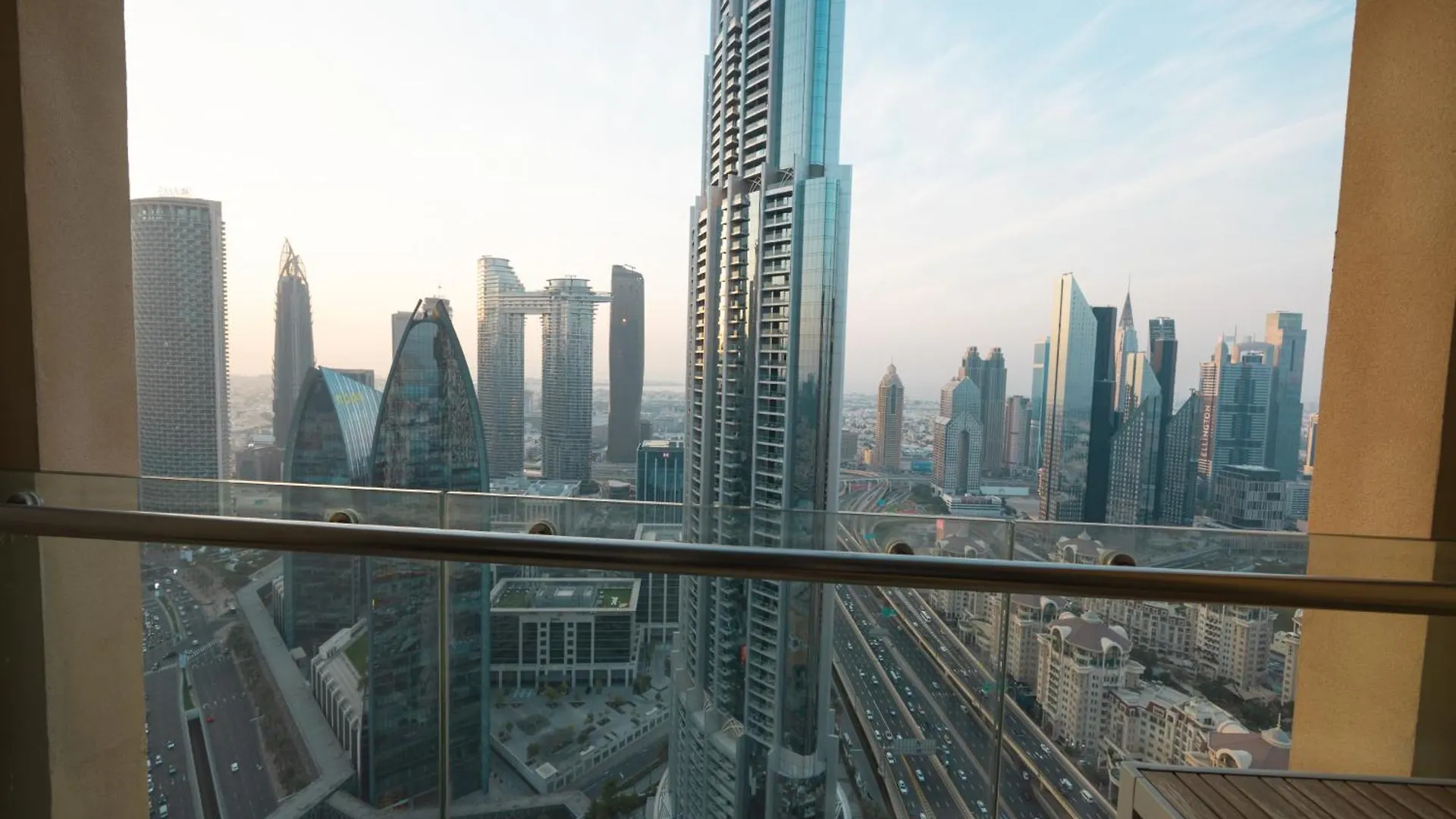 Paradise View The Dubai Mall Residences 0*,